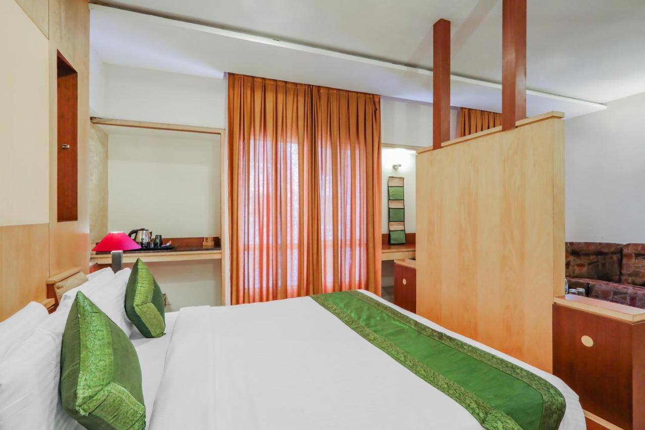Treebo Trend Paradise, Indore Hotel Zewnętrze zdjęcie